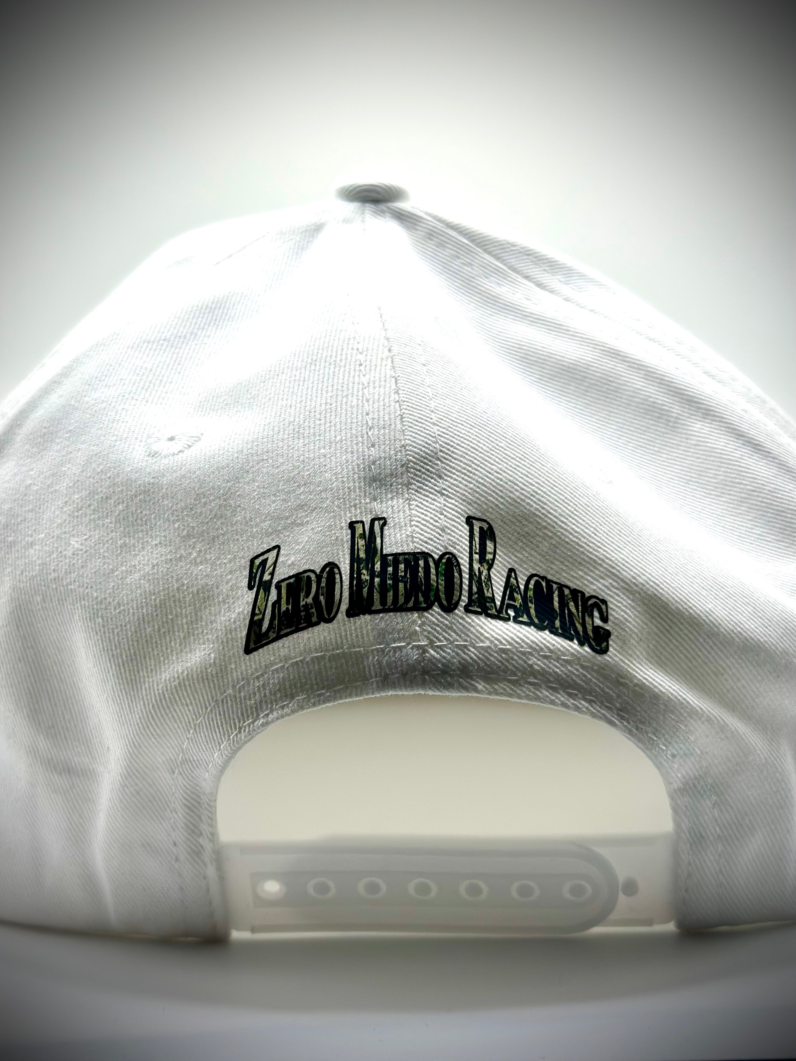 ZeroMiedoRacing White Hat