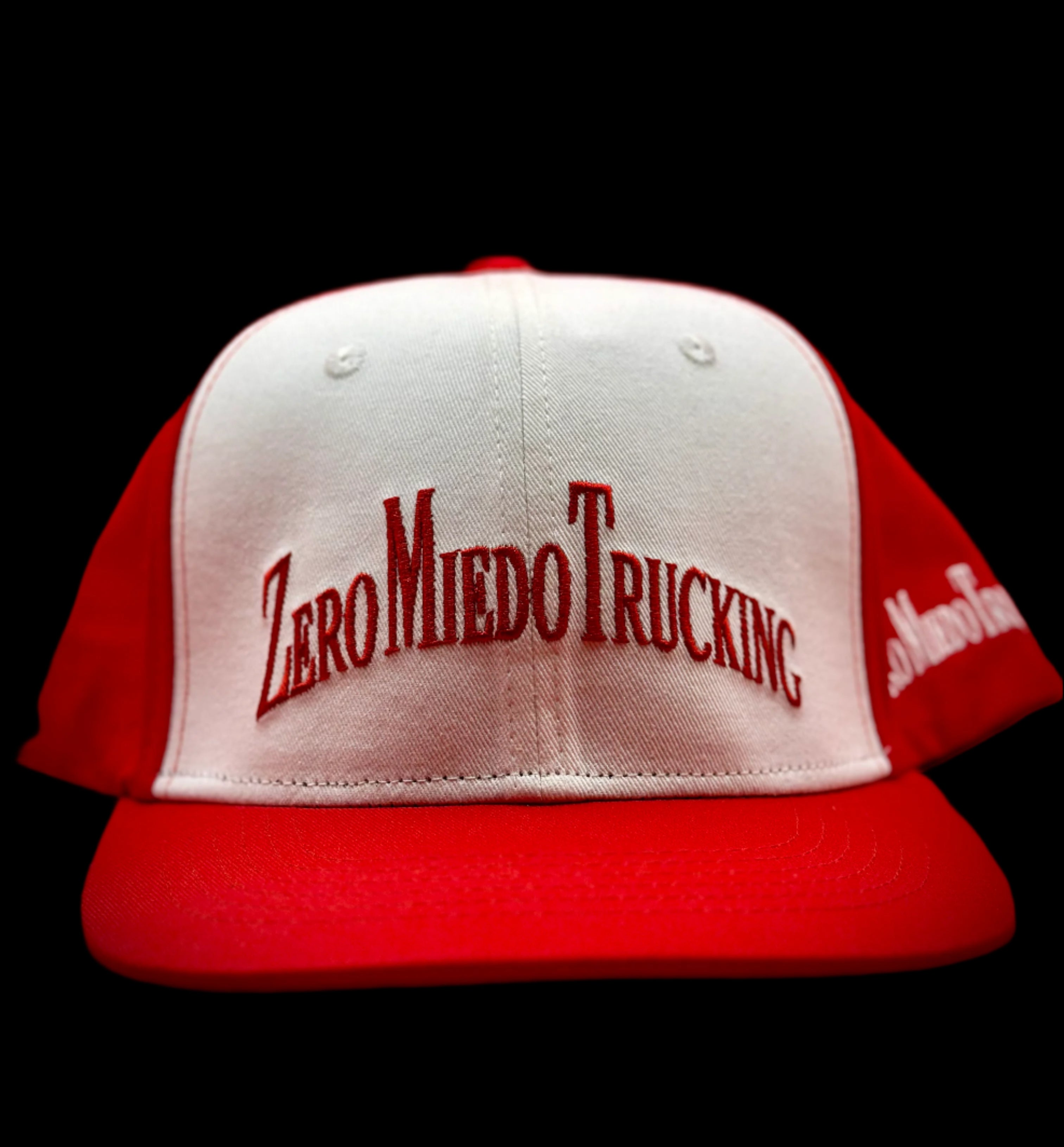 ZeroMiedoTrucking Red Hat